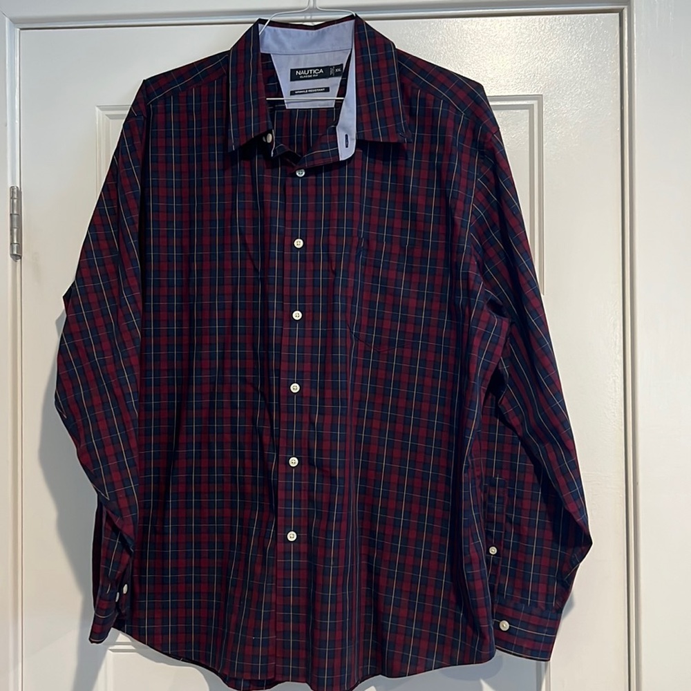 Nautica Classic Fit Mens Long Sleeve Button Down Shirt